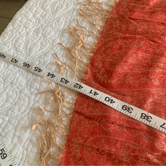 Gorgeous  elegant sheer tan and reds scarf lightw fabric - Picture 3 of 4